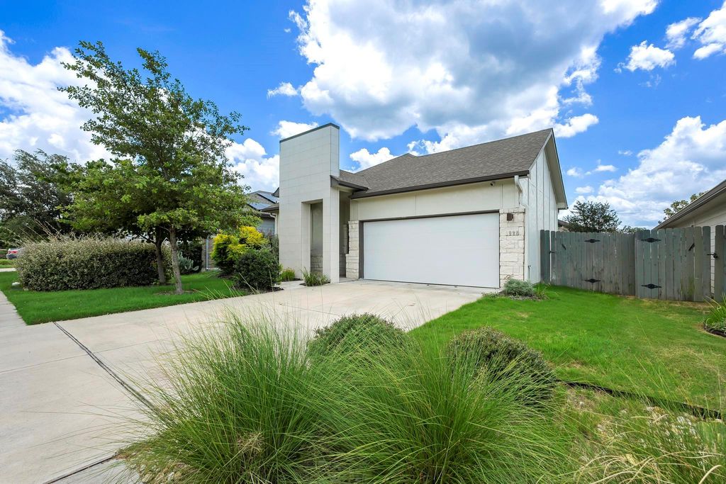 9925 Comely BND, Manor, TX 78653