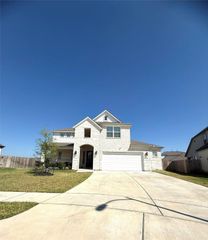 408 Hampton Edge Ln, Waller, TX 77484