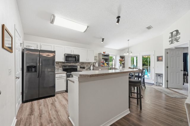 5066 Evergreen Drive, Gulf Breeze, FL 32563