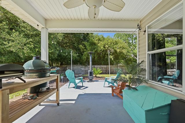 5066 Evergreen Drive, Gulf Breeze, FL 32563