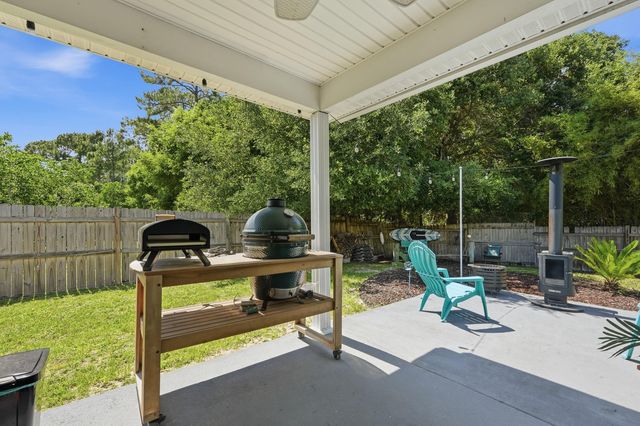 5066 Evergreen Drive, Gulf Breeze, FL 32563
