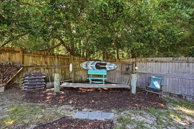 5066 Evergreen Drive, Gulf Breeze, FL 32563