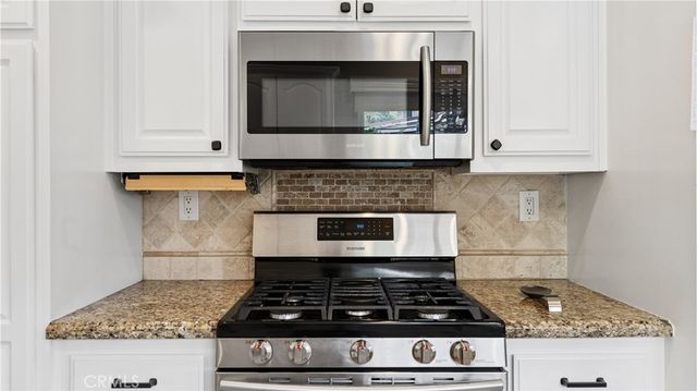 20944 Canterwood, Saugus, CA 91350