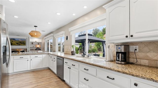 20944 Canterwood, Saugus, CA 91350