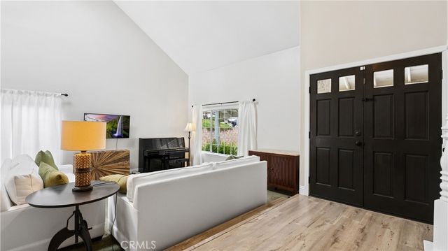20944 Canterwood, Saugus, CA 91350