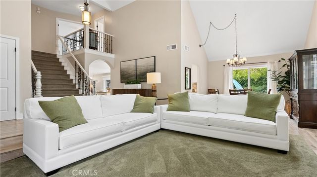 20944 Canterwood, Saugus, CA 91350