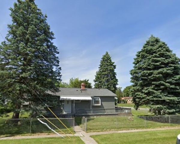 2765 Peachcrest Street, Ypsilanti, MI 48198