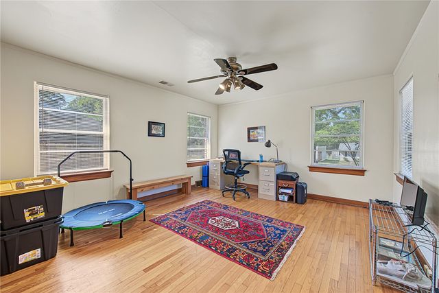 724 N Washington Avenue, Fayetteville, AR 72701