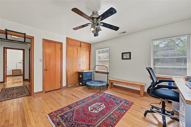 724 N Washington Avenue, Fayetteville, AR 72701