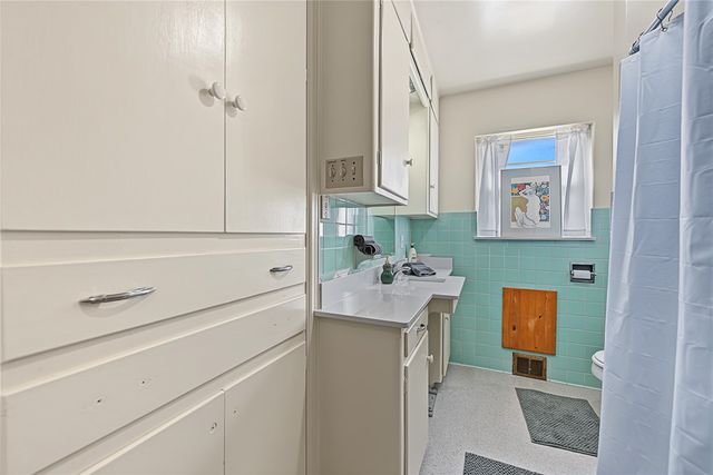 724 N Washington Avenue, Fayetteville, AR 72701