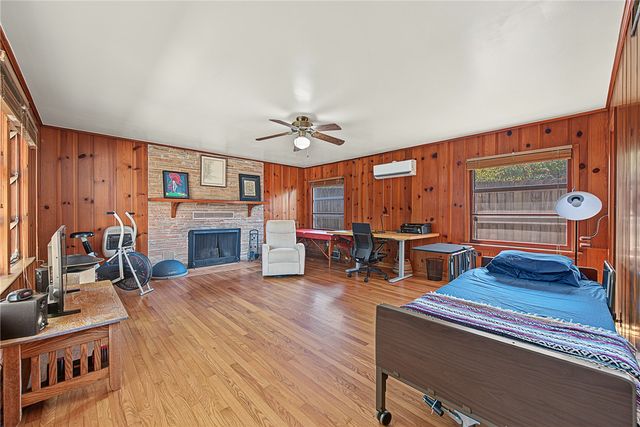 724 N Washington Avenue, Fayetteville, AR 72701