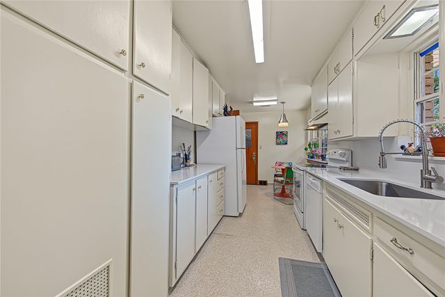 724 N Washington Avenue, Fayetteville, AR 72701