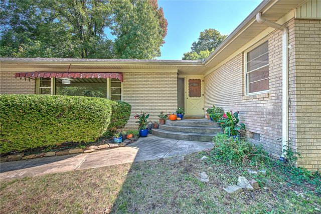 724 N Washington Avenue, Fayetteville, AR 72701