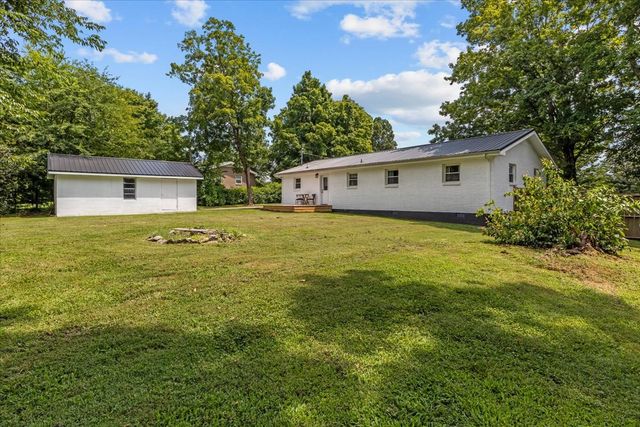 212 Oakhill Dr, Vanleer, TN 37181