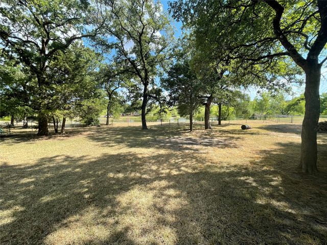 279 Vz County Road 3849, Wills Point, TX 75169