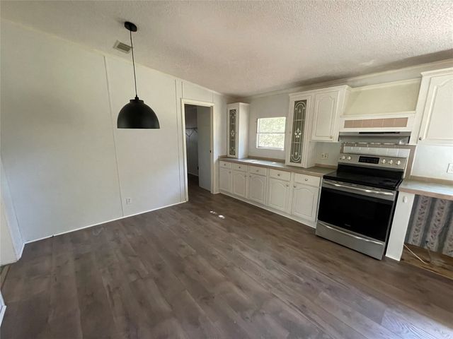 279 Vz County Road 3849, Wills Point, TX 75169