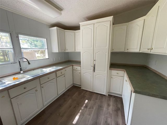 279 Vz County Road 3849, Wills Point, TX 75169