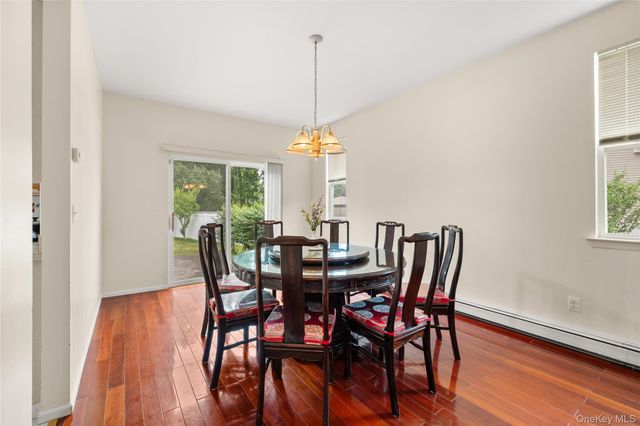 27 Laurel Lane, Holtsville, NY 11742