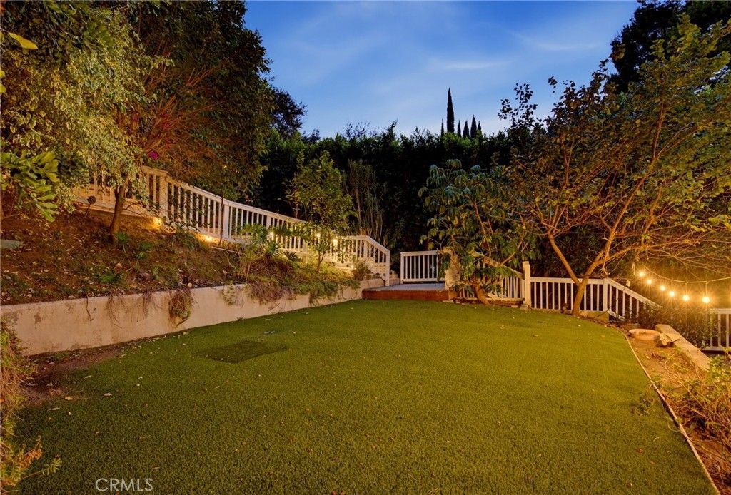 11423 Sunshine Terrace, Studio City, CA 91604 — photo 4