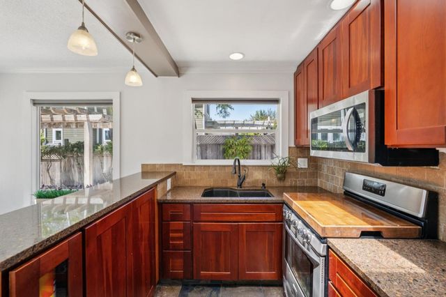 407 Columbus Street, Half Moon Bay, CA 94019