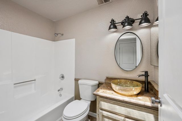 407 Columbus Street, Half Moon Bay, CA 94019