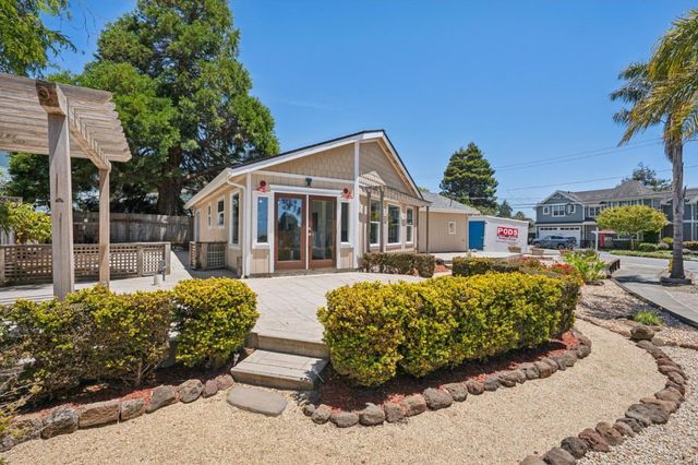 407 Columbus Street, Half Moon Bay, CA 94019