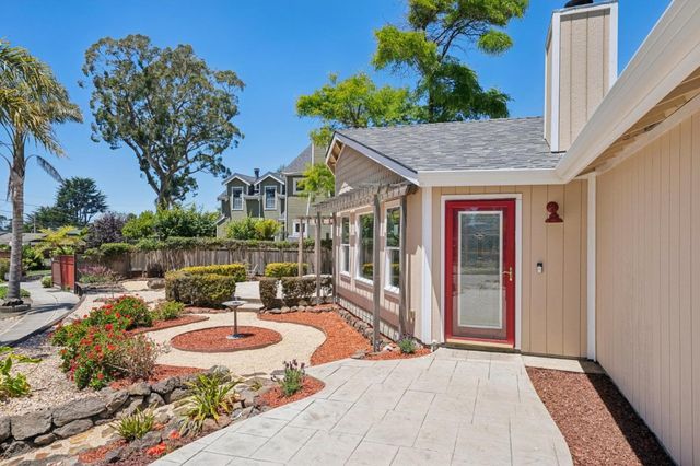 407 Columbus Street, Half Moon Bay, CA 94019