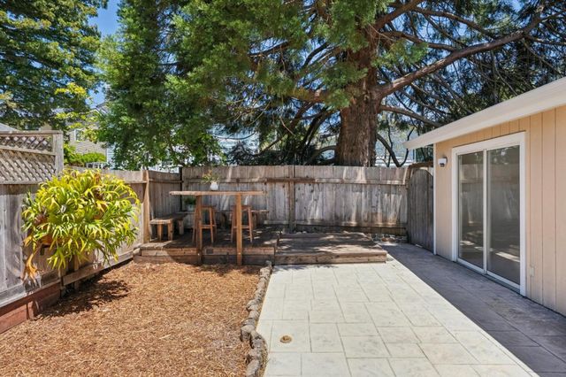 407 Columbus Street, Half Moon Bay, CA 94019
