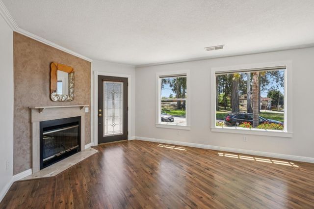 407 Columbus Street, Half Moon Bay, CA 94019