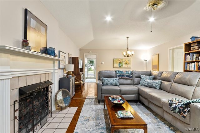 845 Ashland, Tuscaloosa, AL 35406