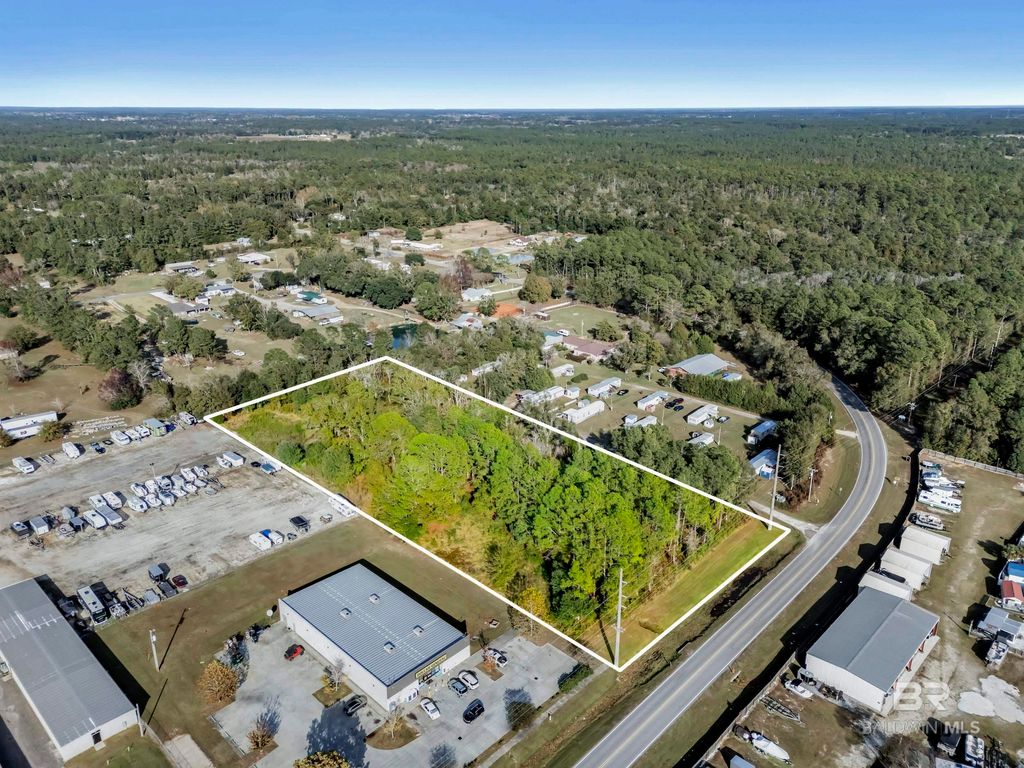 9967 County Road 83, Elberta, AL 36530