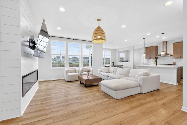 3839 Mystic Way, Grove City, OH 43123