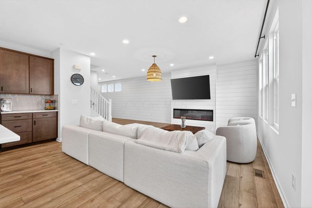 3839 Mystic Way, Grove City, OH 43123