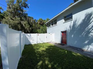 1503 N COUNTY RD 19A, Eustis, FL 32726