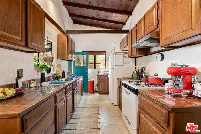 1223 N Ogden Drive, West Hollywood, CA 90046