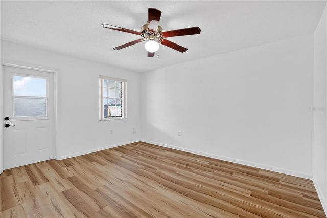 200 E 10TH AVENUE 8, Mount Dora, FL 32757