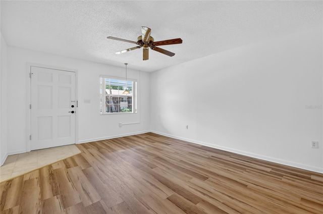 200 E 10TH AVENUE 8, Mount Dora, FL 32757