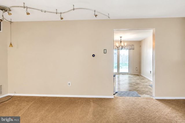 966 N BEECHAM RD, Williamstown, NJ 08094