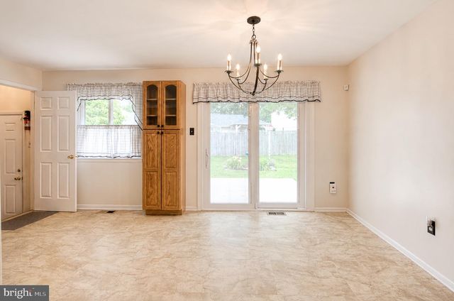 966 N BEECHAM RD, Williamstown, NJ 08094
