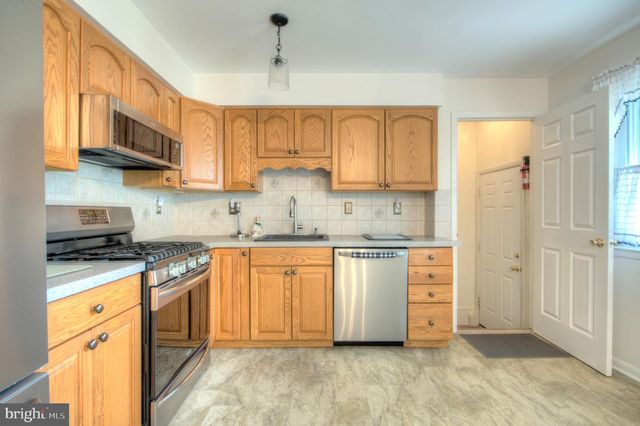 966 N BEECHAM RD, Williamstown, NJ 08094