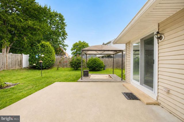 966 N BEECHAM RD, Williamstown, NJ 08094