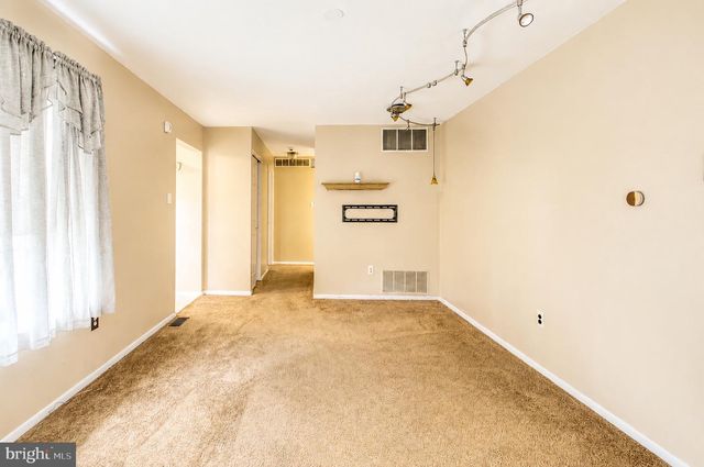 966 N BEECHAM RD, Williamstown, NJ 08094