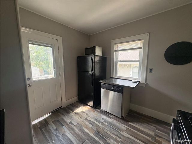 344 Vester Street, Ferndale, MI 48220