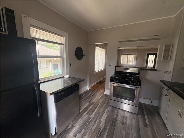 344 Vester Street, Ferndale, MI 48220
