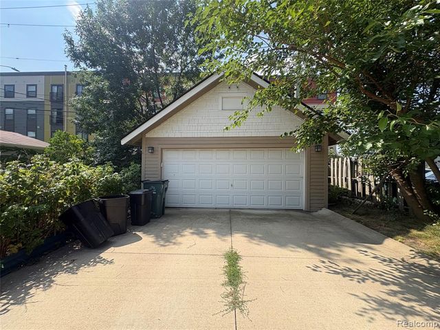 344 Vester Street, Ferndale, MI 48220