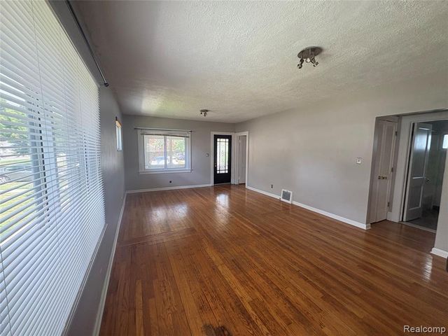 344 Vester Street, Ferndale, MI 48220