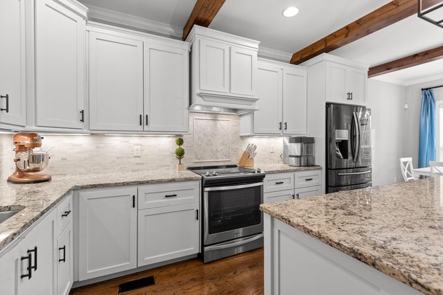 6559 Satjanon Drive, Ooltewah, TN 37363