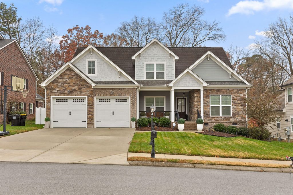 6559 Satjanon Drive, Ooltewah, TN 37363