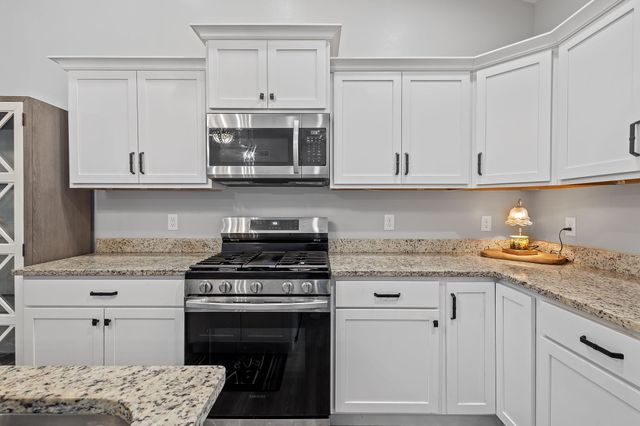 764 Blackstone Court, Kouts, IN 46347