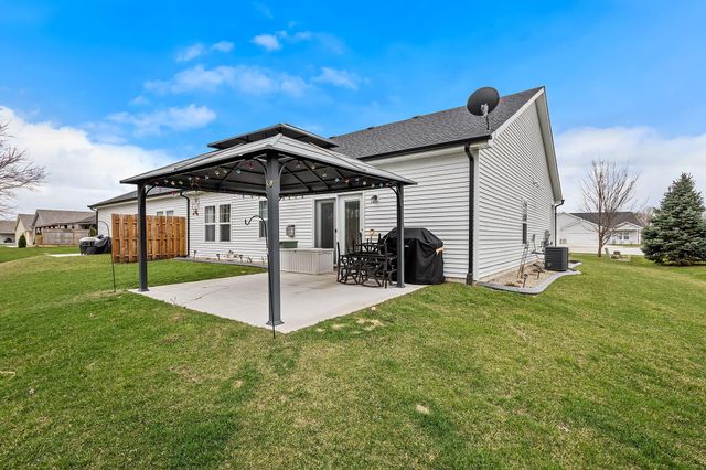 764 Blackstone Court, Kouts, IN 46347